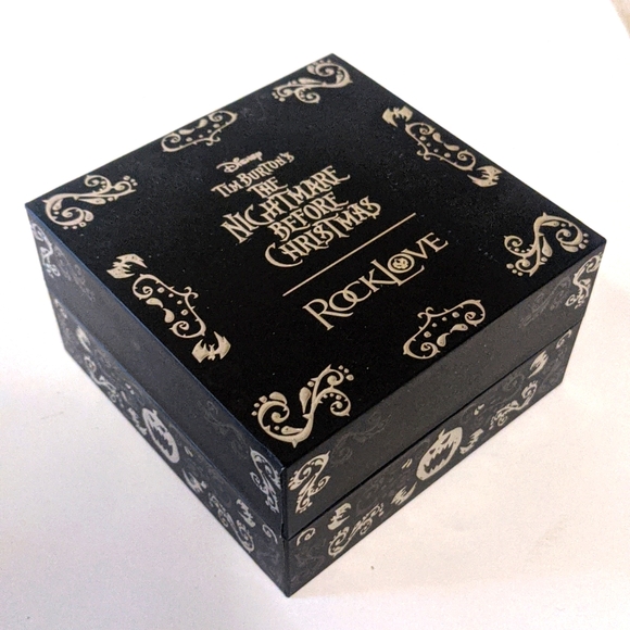 Rocklove x Nightmare Before Christmas Black Sky Necklace - Picture 5 of 5